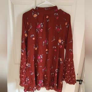 Free People Boho Open Back shirt with bell sleeves.  Size M